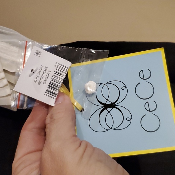 CeCe Point Collar Pleat Short Sleeve Color Block Blouse Size XS NWT'S - Picture 8 of 11